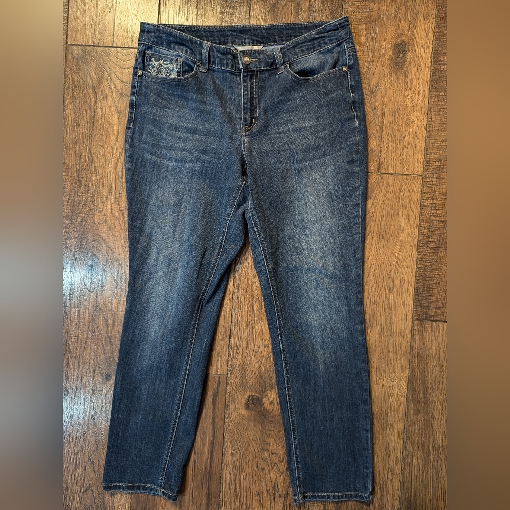 Christopher & Banks Women's Medium Wash Embroidered Classic Jeans Sz 12 (34x29)